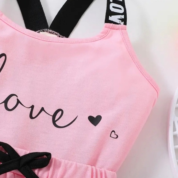 NWOT. Girls 2 Piece Graphic Shorts Set “LOVE” - Picture 5 of 7